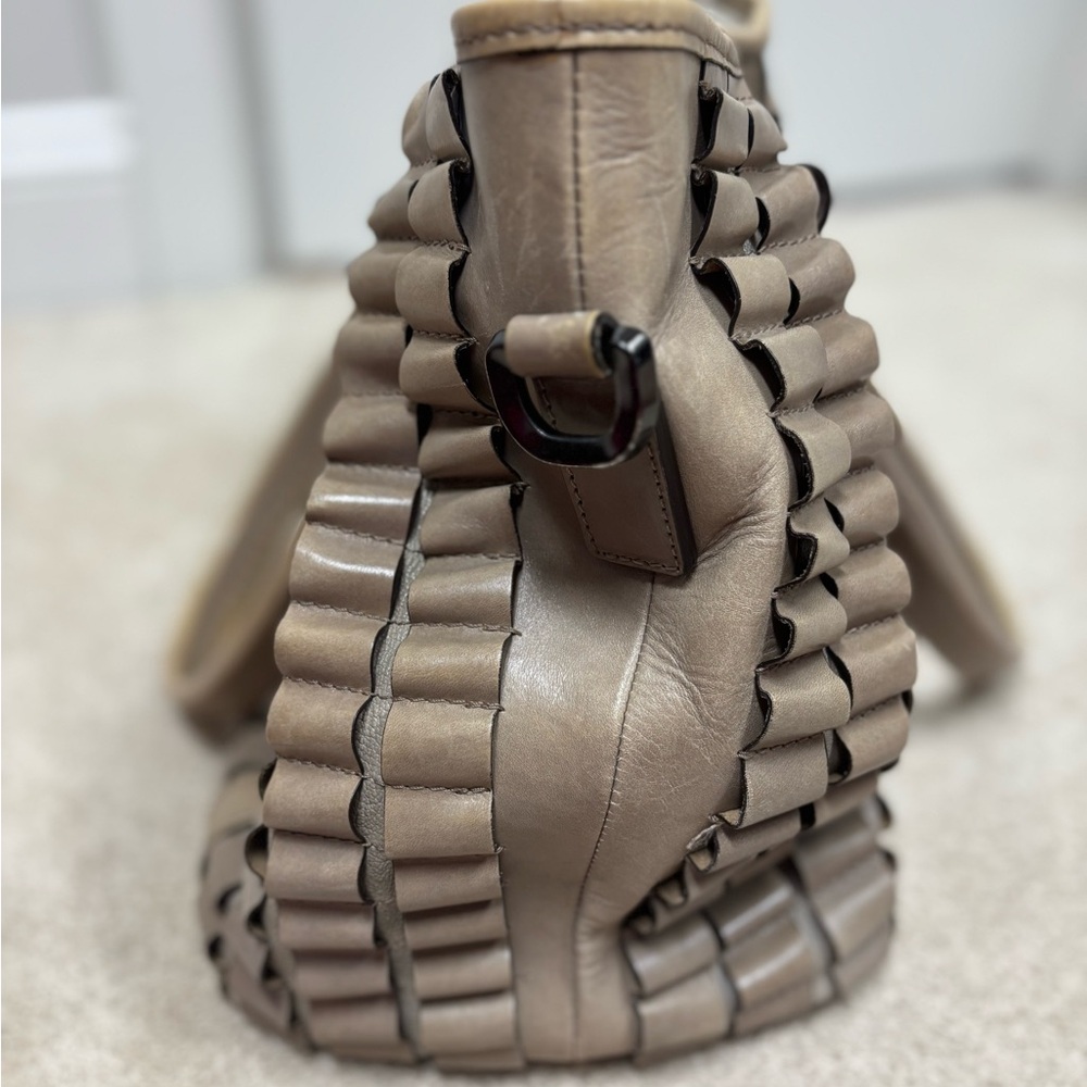 Burberry Cartridge Pleat Tote bag - Picture 4 of 10